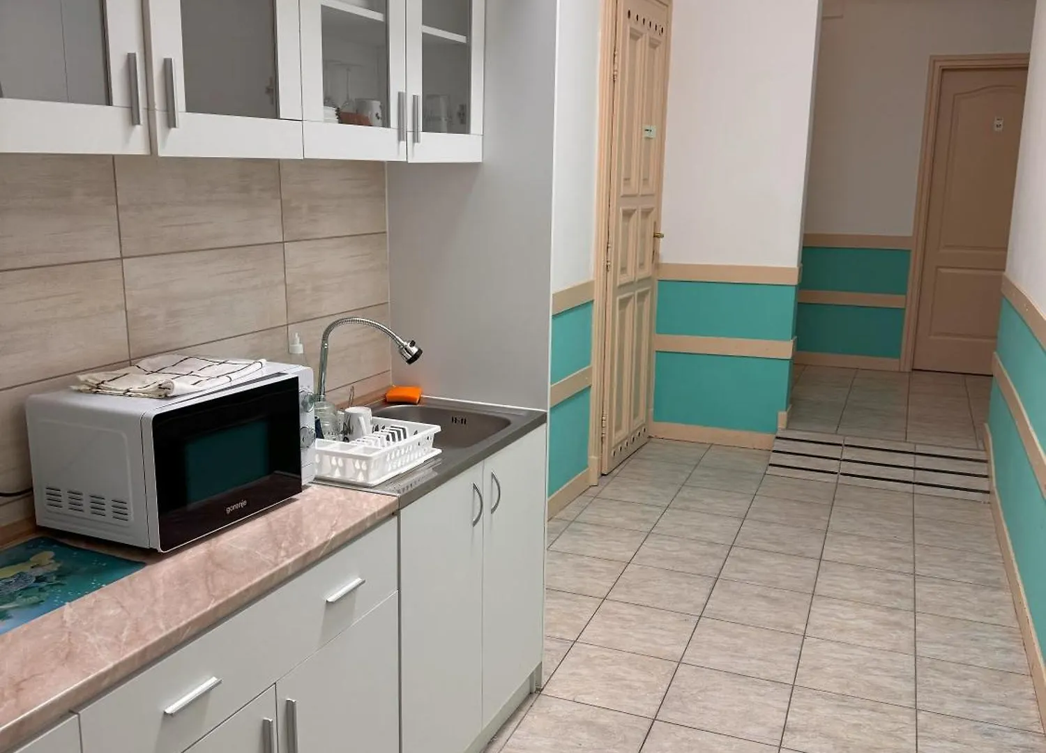 Omega Guesthouse Budapest 3*,